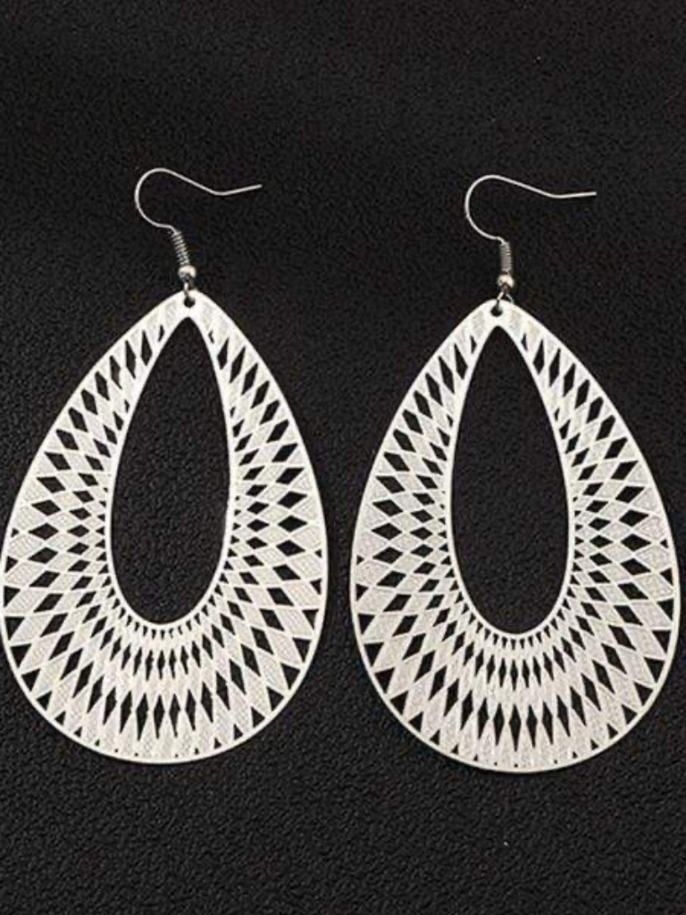 Womens Silver Teardrop‎ Lightweight Earrings